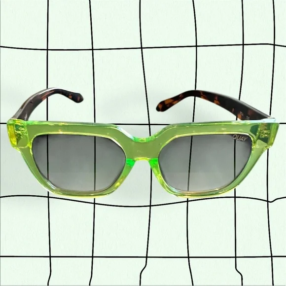 Quay Two-tone Wayfairer-Style Sunnies - Picture 3 of 7